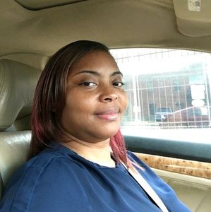 Meet your Posher, Esha